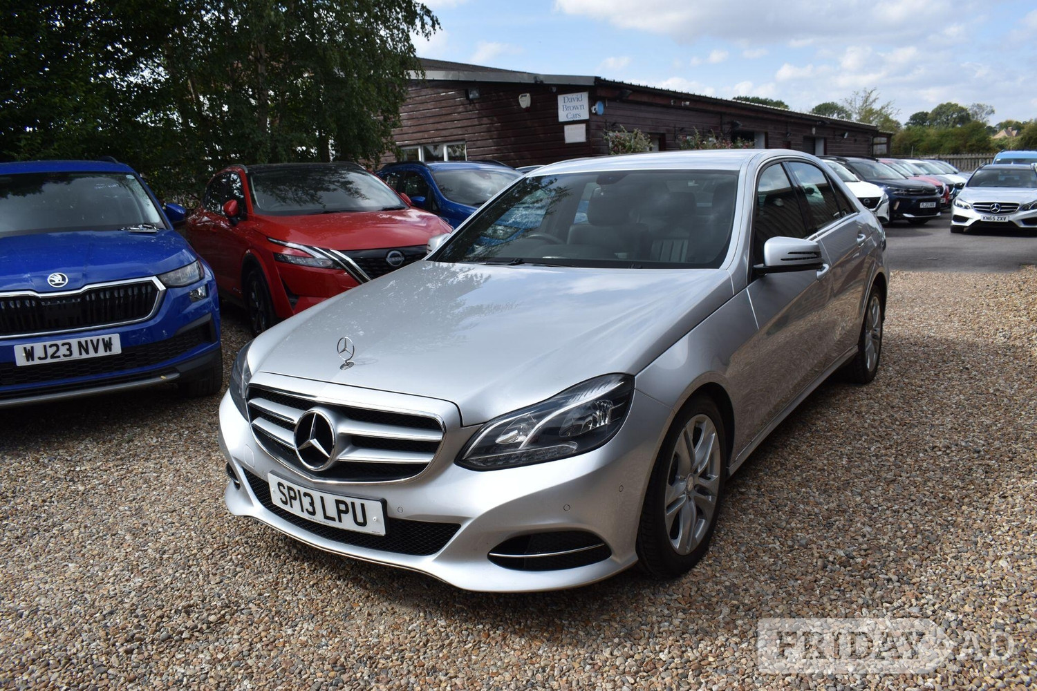 [ berth ]Mercedes-Benz E Class