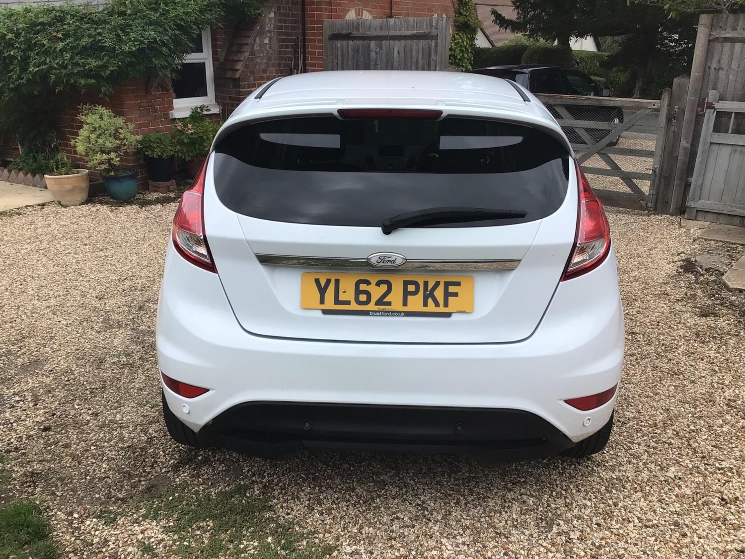 Ford Fiesta 2014 - Cars in Farnham