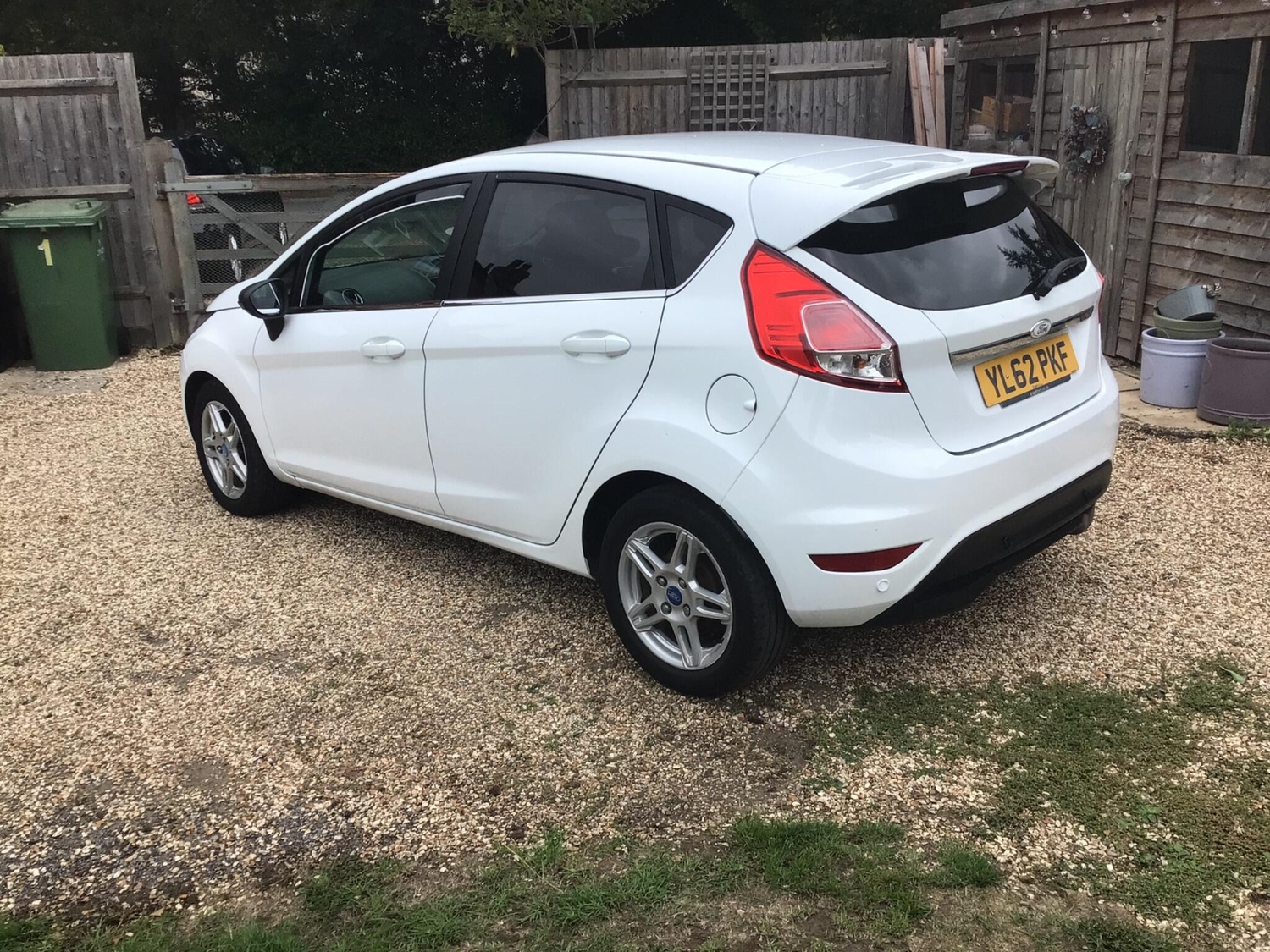 Ford Fiesta 2014 - Cars