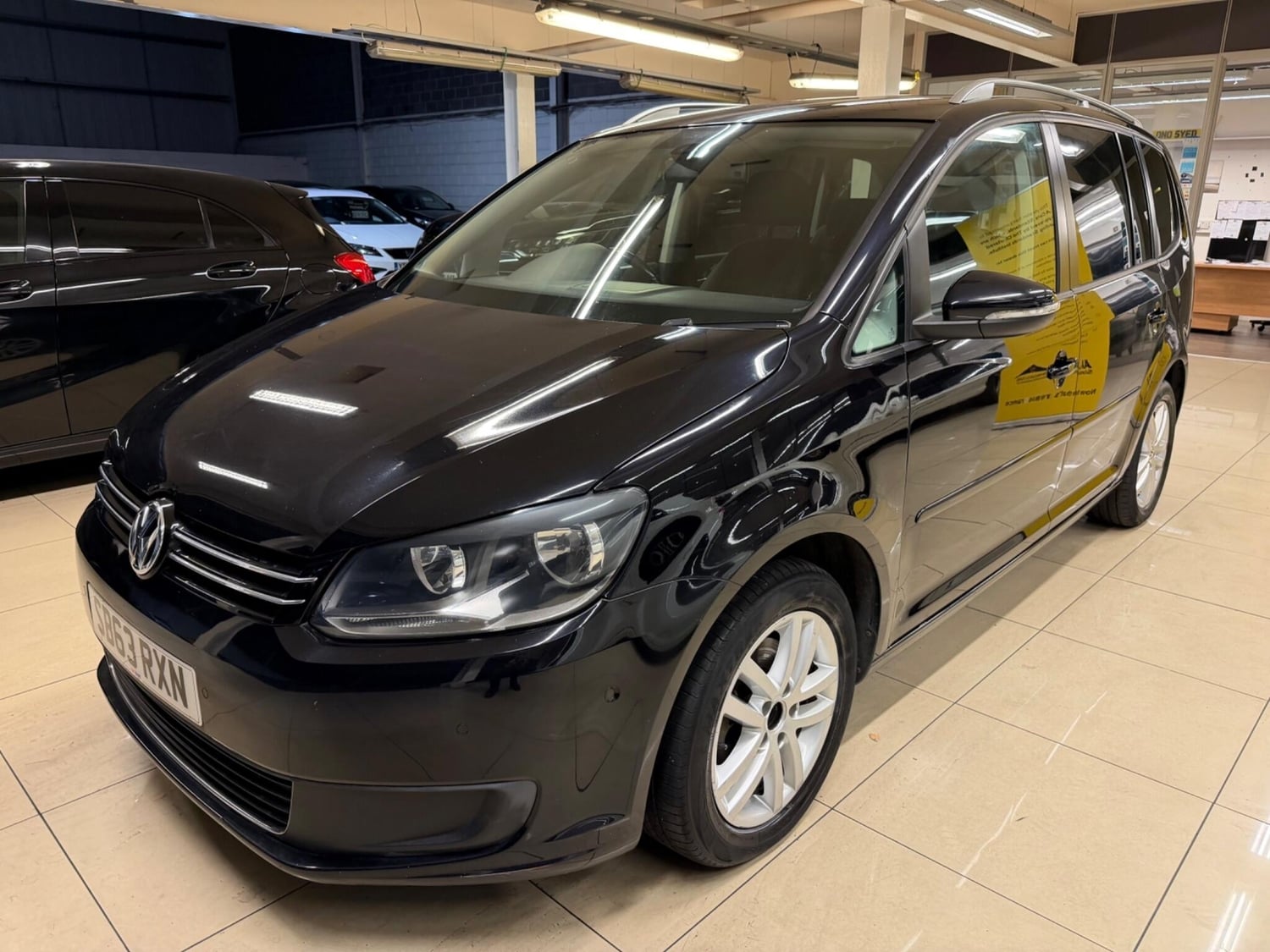 [ berth ]Volkswagen Touran
