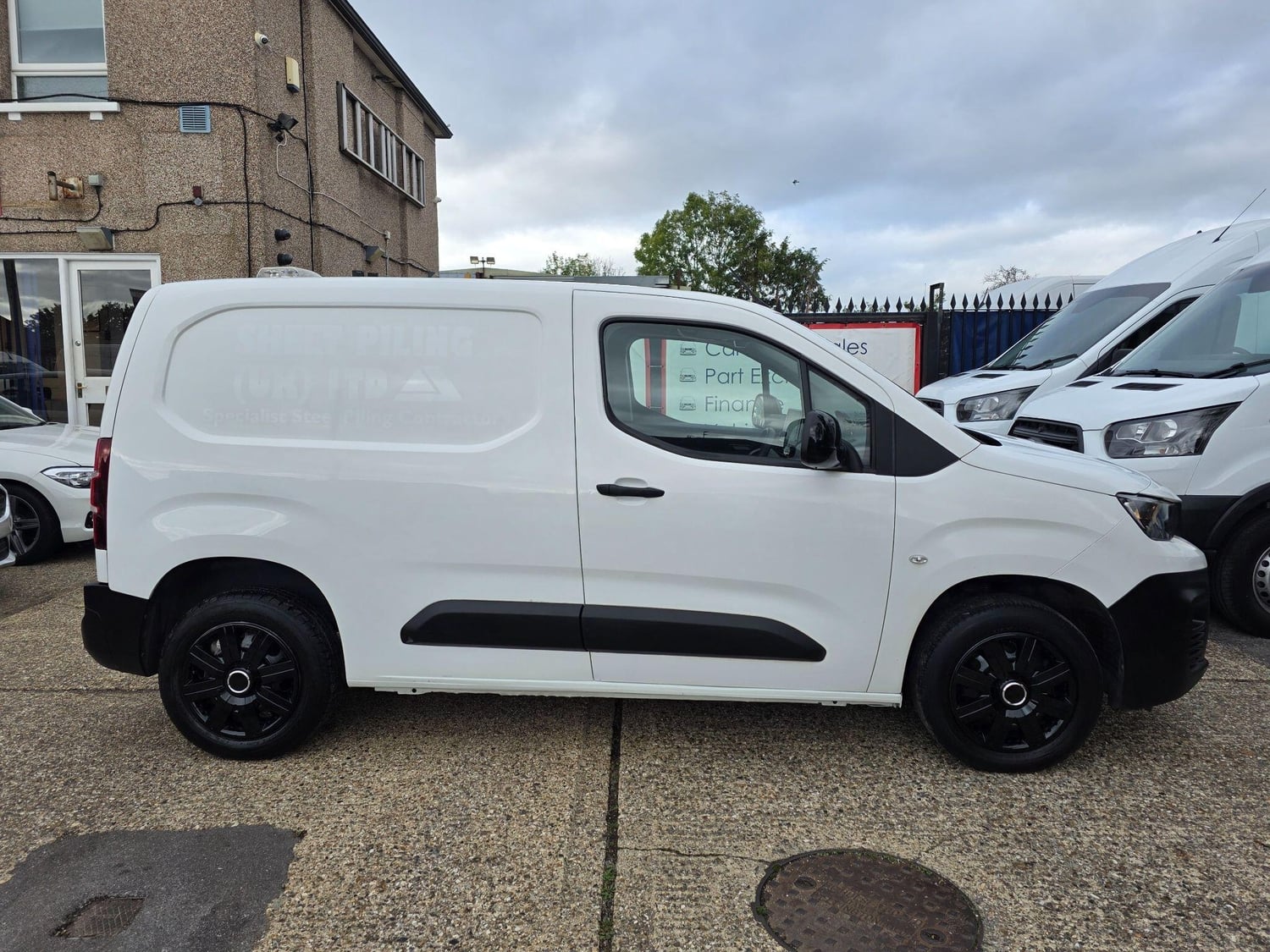 Peugeot Partner Hounslow