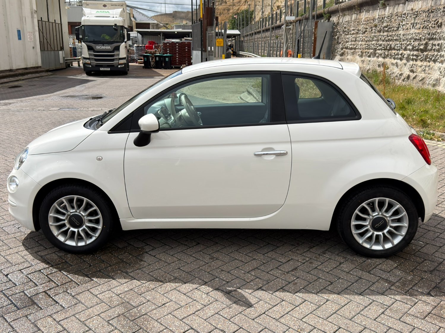 [ berth ]Fiat 500
