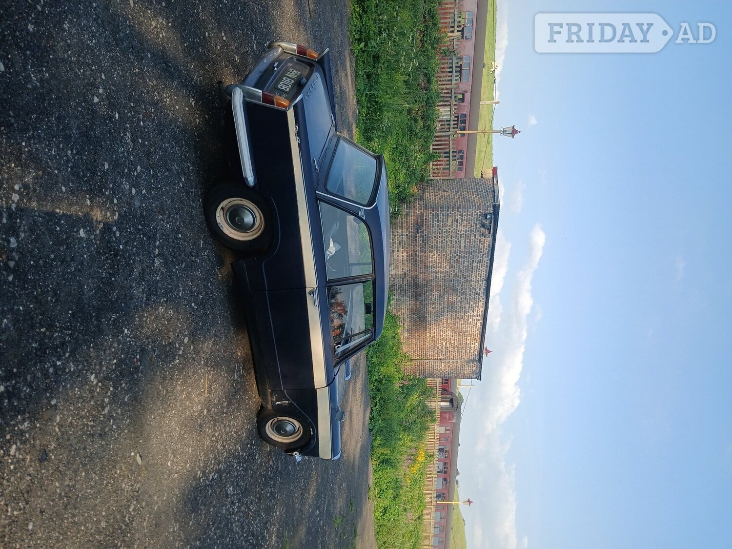 Triumph Herald 1200  Leek