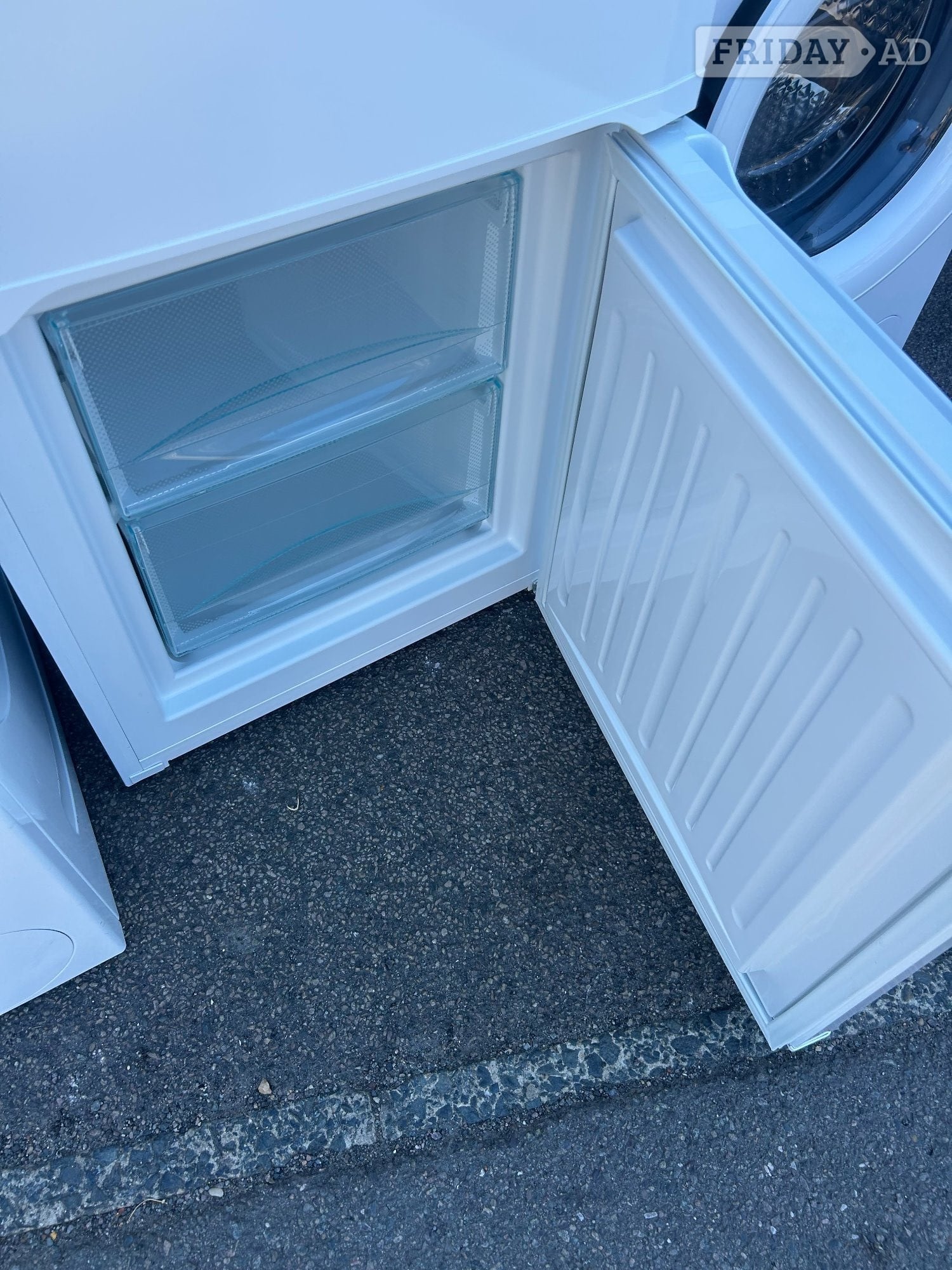 St. Leonards-On-Sea LIEBHERR 70/30 FRIDGE FREEZER