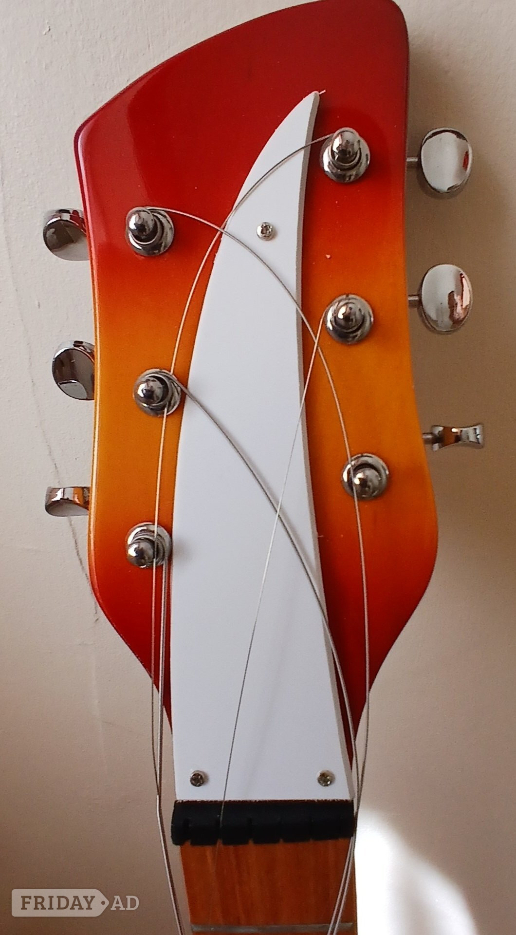 Retro Sunburst electric guitar 