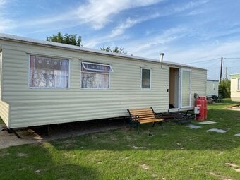 Nice tidy static caravan to rent . We accept longer stays for  