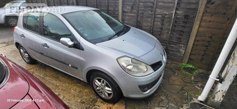 Renault Clio 1.4 Great First Car. This car has only 40,000 miles