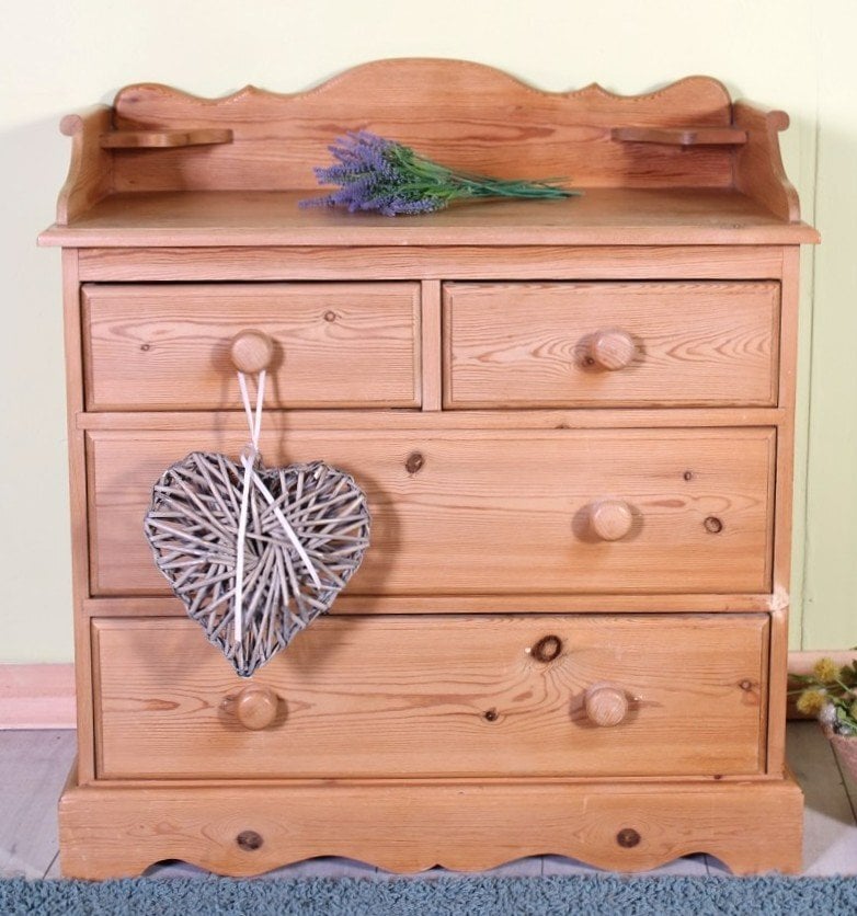 UK Delivery - Farmhouse Pine Chest Of Drawers With Blemishes - Furniture in Hailsham