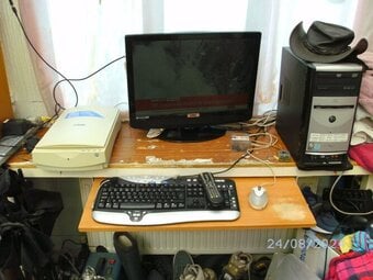 Desktop computer, TV,  scanner
