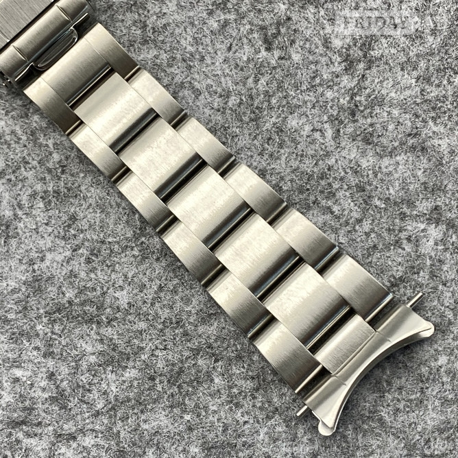 Worthing Rolex oysterlock steel bracelet only.