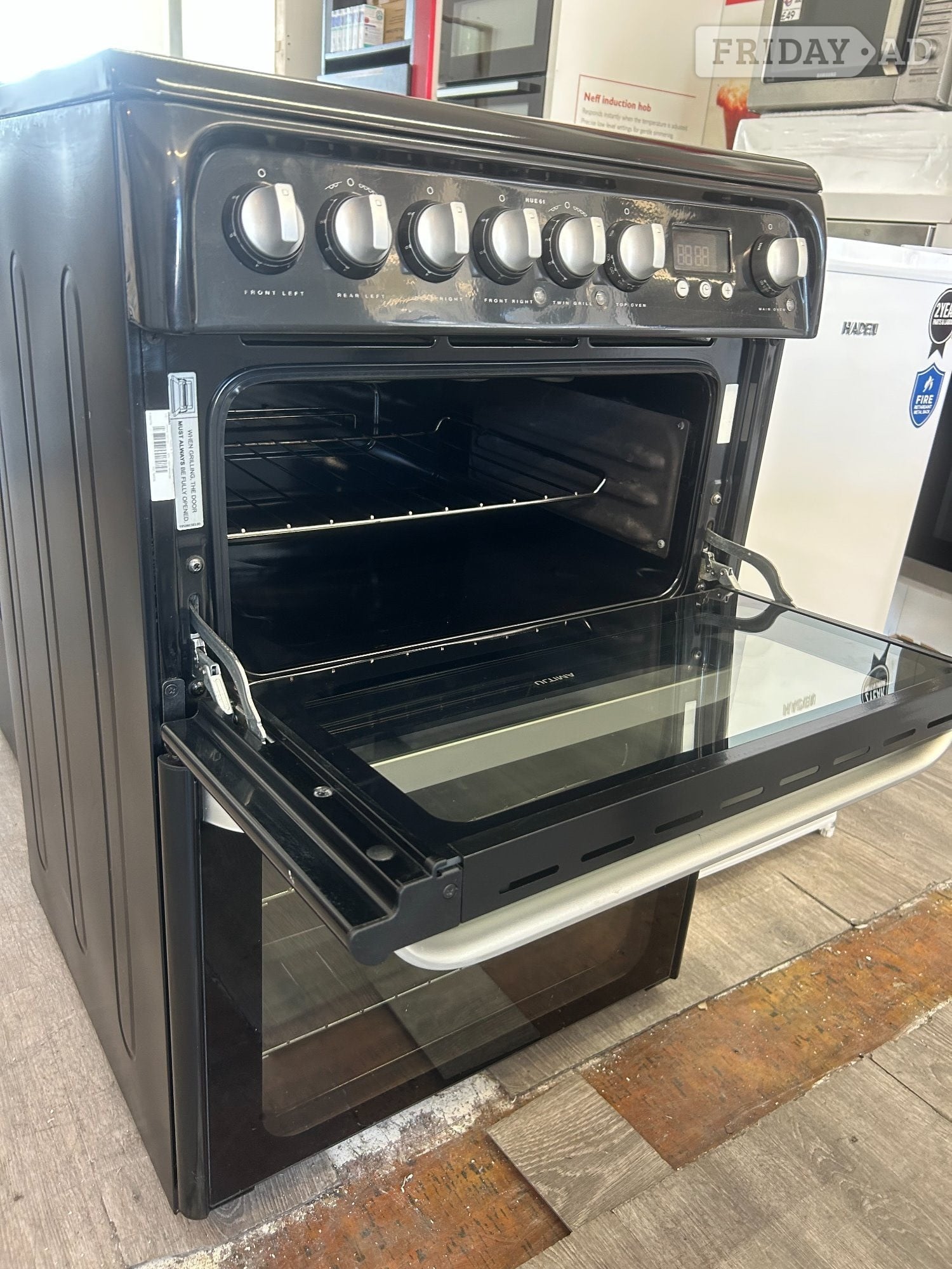 HOTPOINT ELECTRIC OVEN