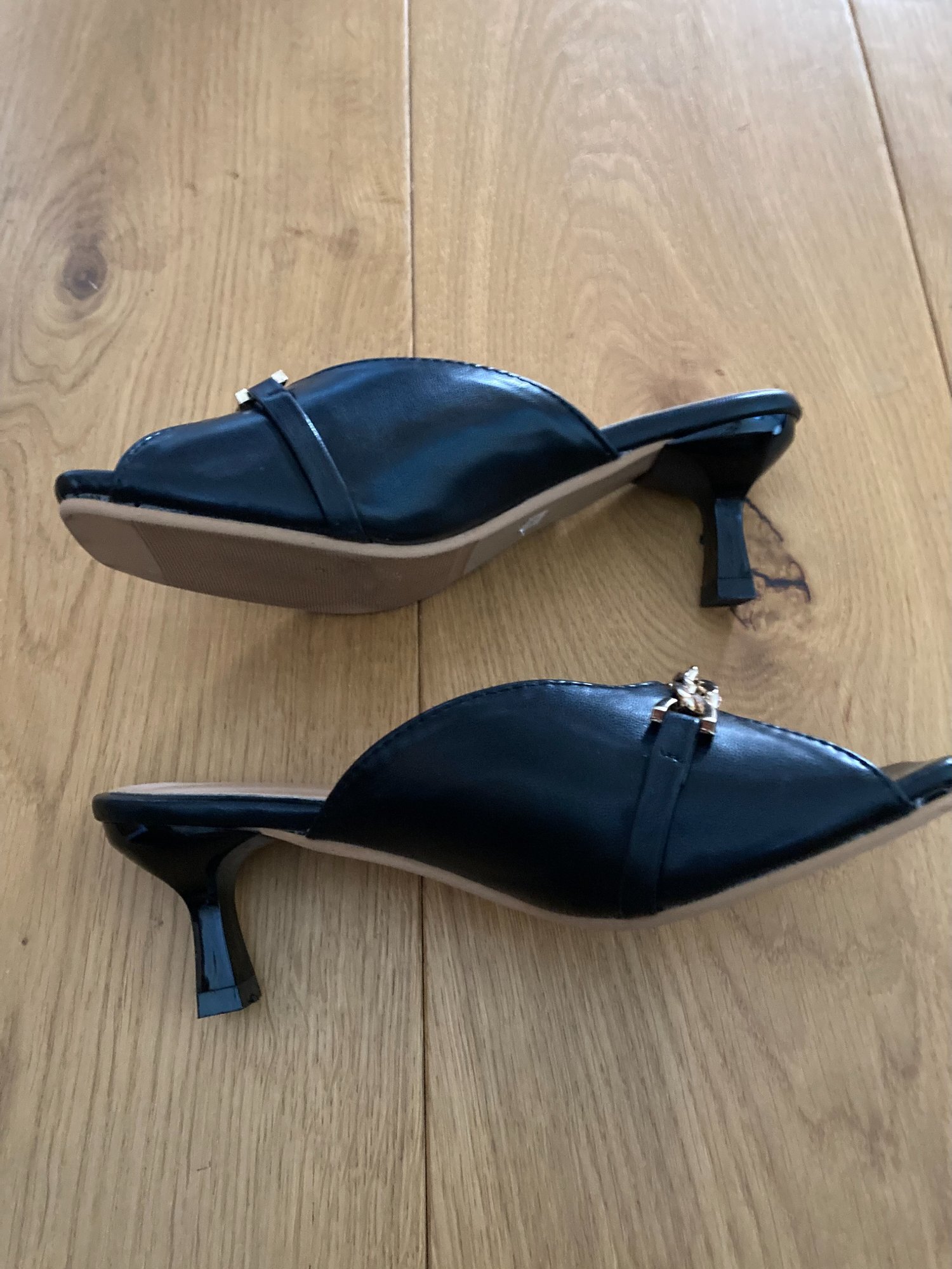 Black Slip-on Sandals with Gold Chain Decoration - Size: UK3/EU36 - Clothing, Footwear & Accessories in Crawley