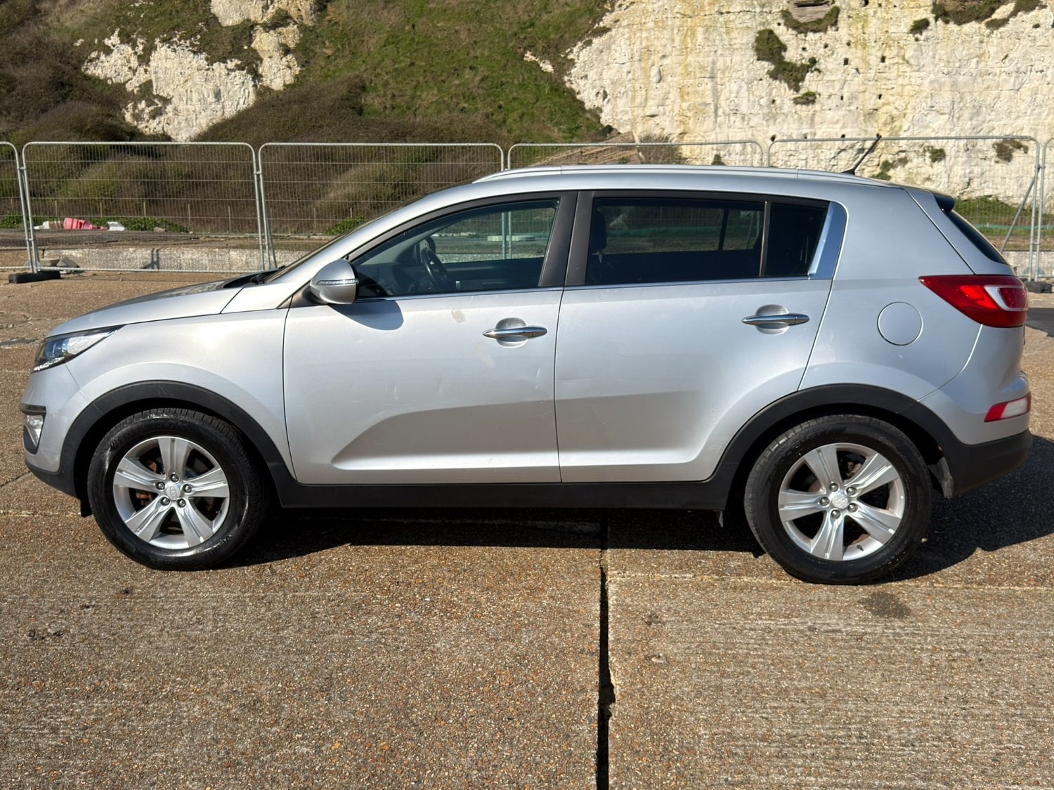 [ berth ]Kia Sportage