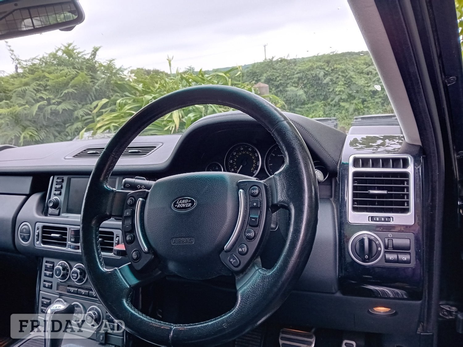 Land Rover Range Rover Battle