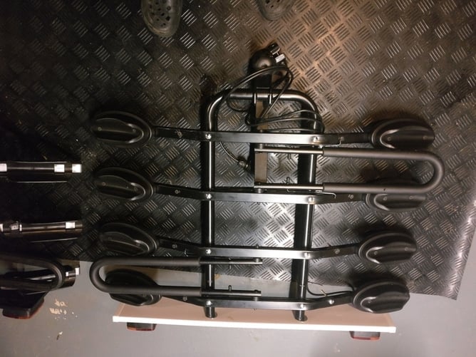 Bike Cycle Carrier Tow Bar Mounted Platform Also number plate Service£8 FOR HIRE