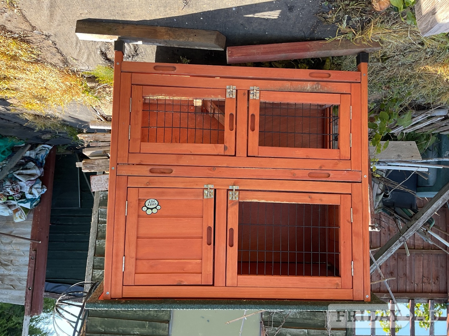 rabbit hutch vgc in Peterborough