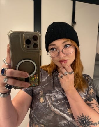open mind girl ready to interact with nice generous men who will be well look after.