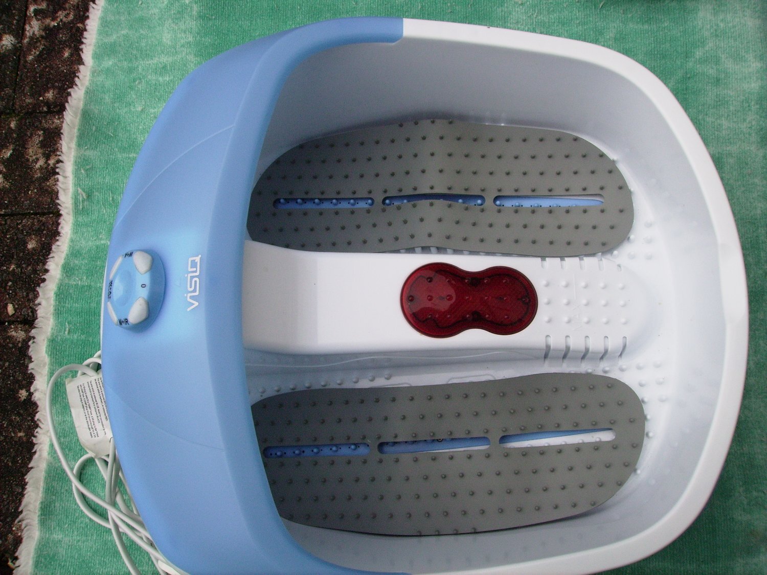 VISIQ DELUXE FOOT SPA MASSAGER.  MULTI FUNCTION BRAND NEW!! - Mobility in Barry