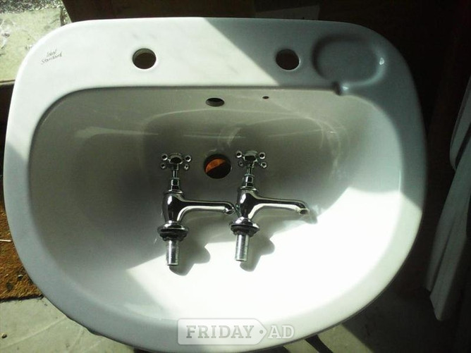 Bathroom/cloakroom Basin in Robertsbridge