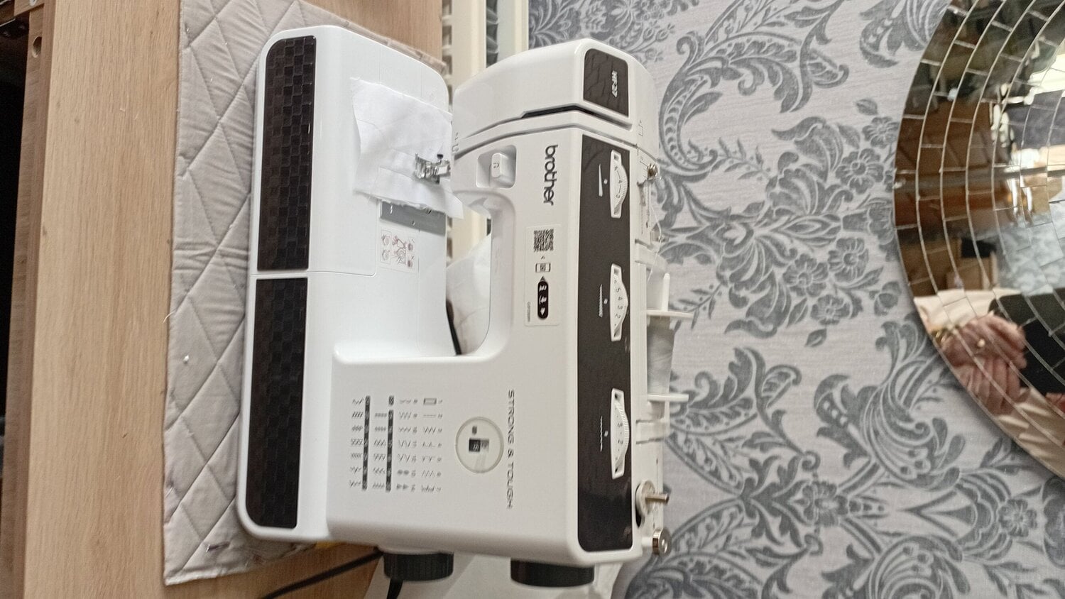 Brother hf 27 strong tough sewing machine 