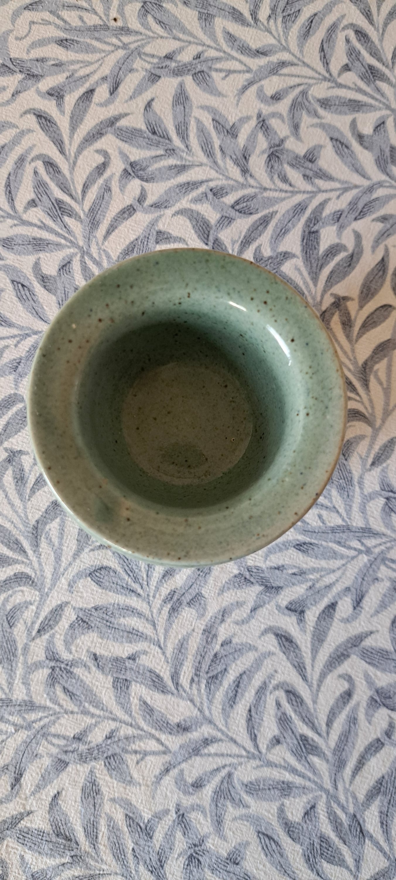 Hartley Wintney CERAMIC AROMATIC ESSENTIAL OIL BURNER DIFFUSER.  HANDMADE