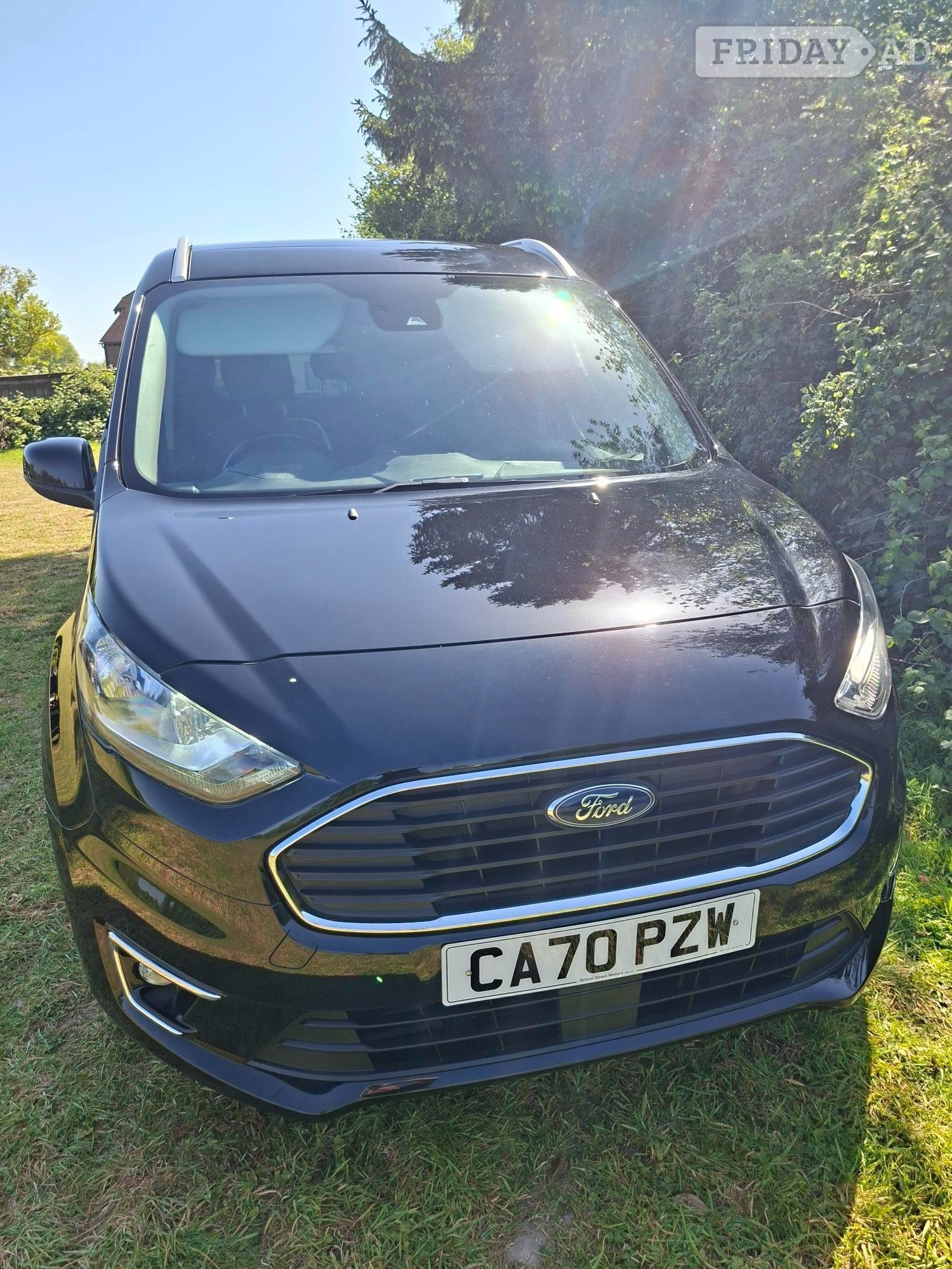 [ berth ]Ford Tourneo Connect