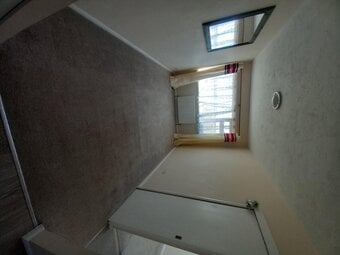 Tidy 1 b/r flat Lancing seafront