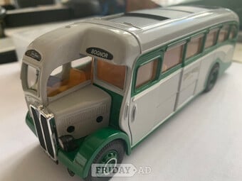 Corgi Premier Coach as new. In Box. 165 mm x 55 mm