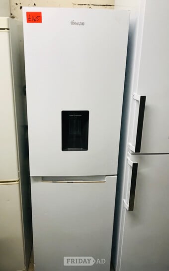 Swan fridge freezer with water dispenser 