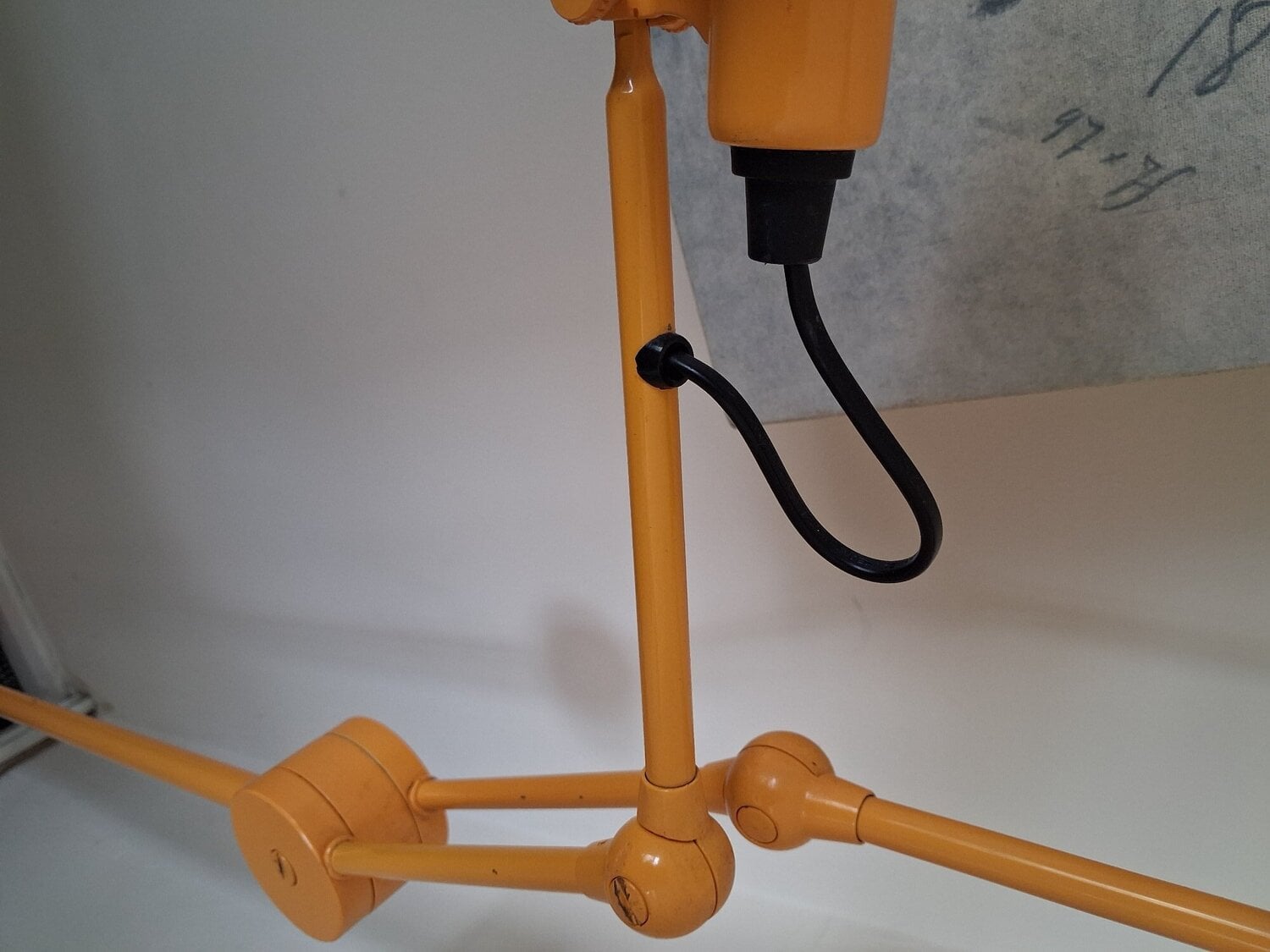  Yellow retro standing light - Lighting in Peacehaven