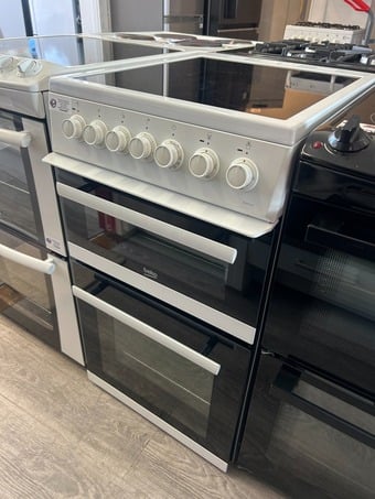 BEKO 50CM ELECTRIC CERAMIC TOP COOKER