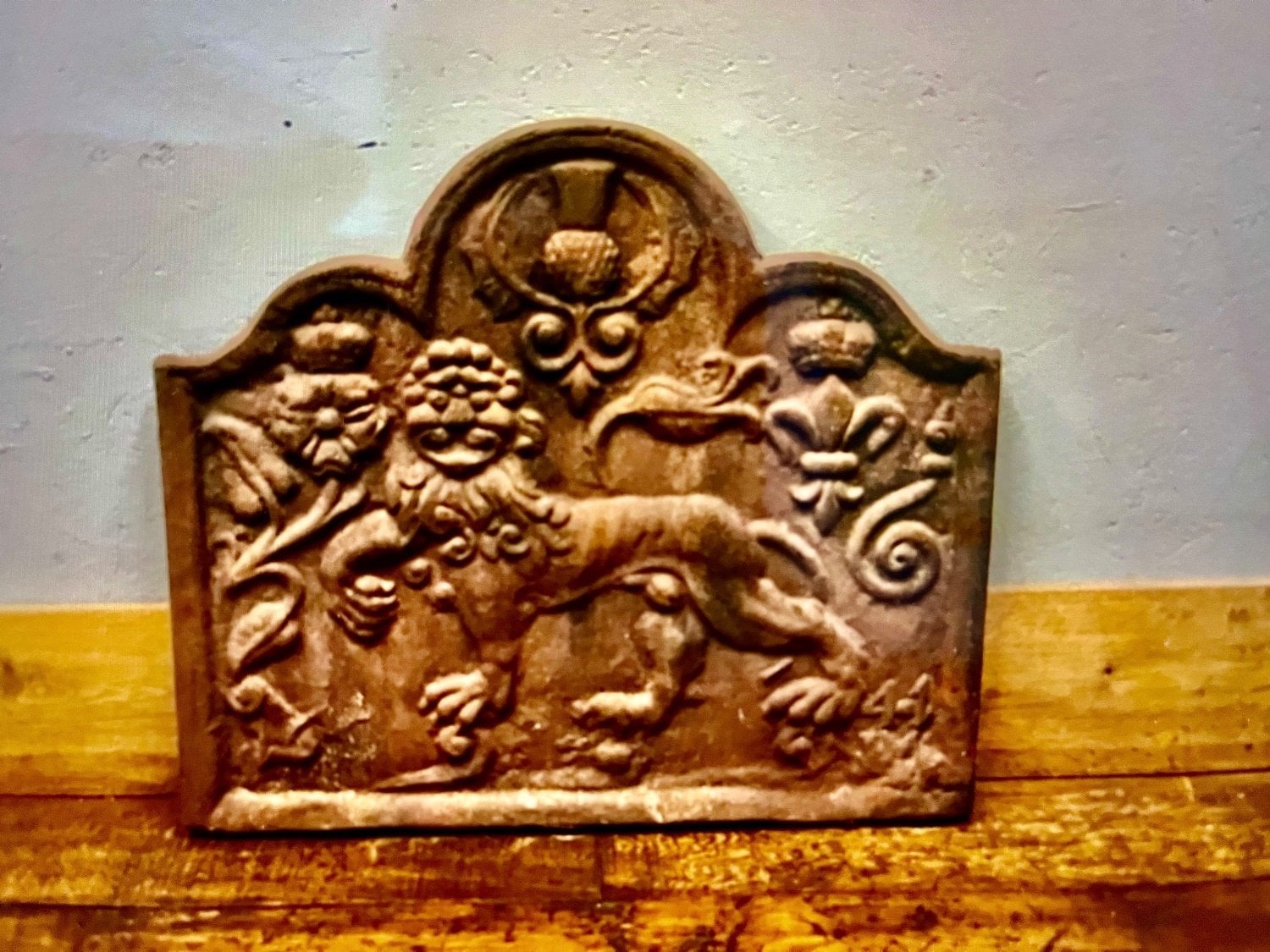 Antique English Cast Iron Fire Back 1641 & Marked MI  