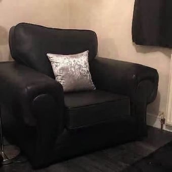 TANGO ARMCHAIR IN BLACK PU