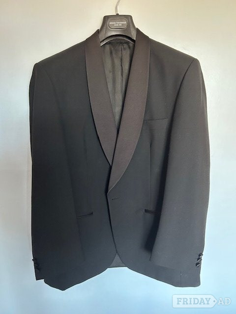 Dinner suit black in Worthing
