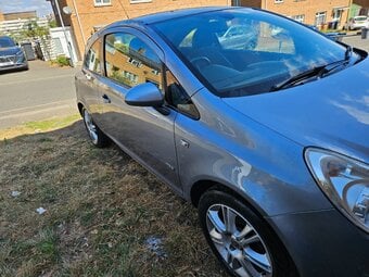59 plate corsa sept 2009  3 DOOR  SPARES OR REPAIRS MOT 2/9/2027 