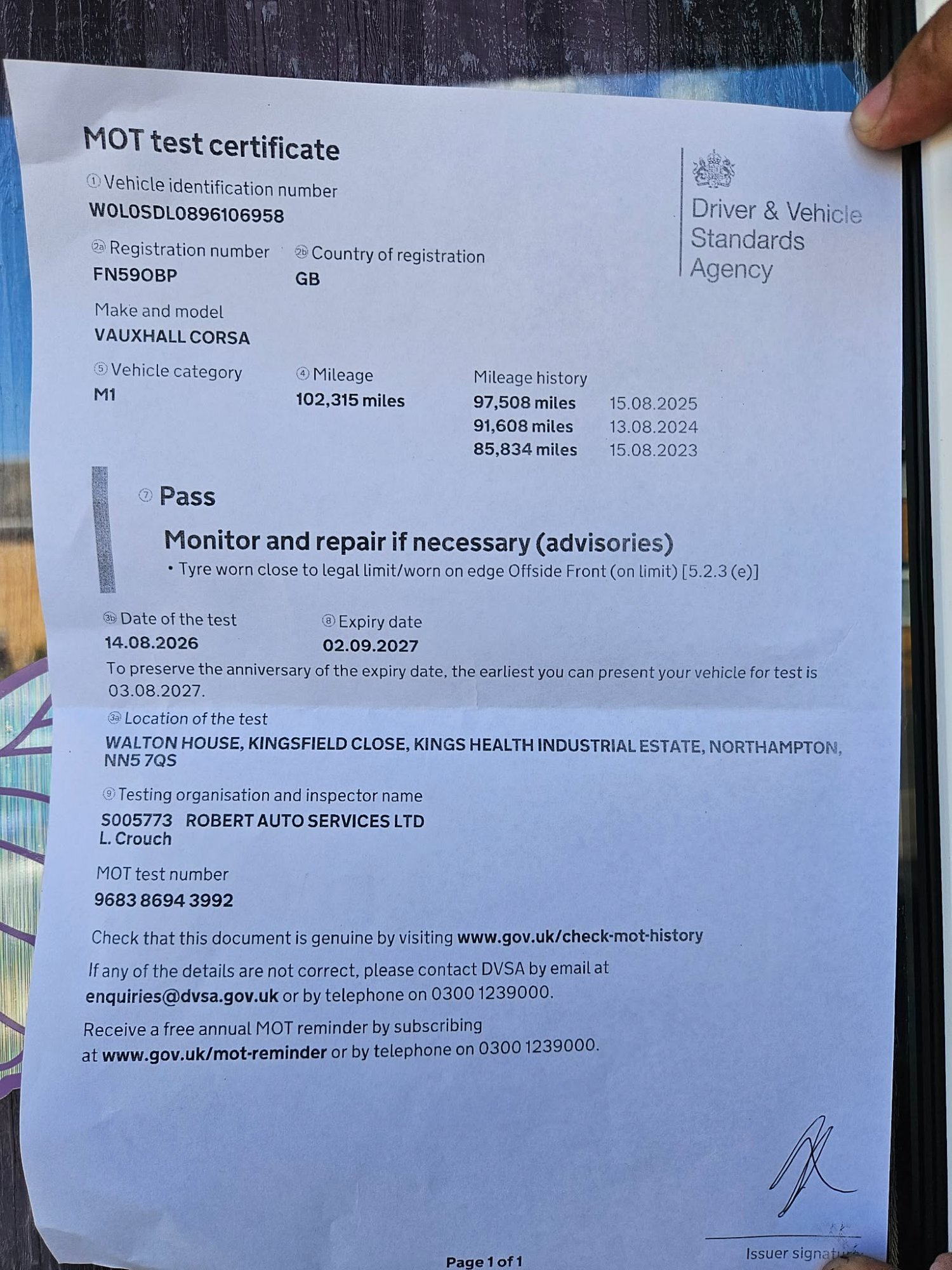 59 plate corsa sept 2009  3 DOOR  SPARES OR REPAIRS MOT 2/9/2027  - Cars in Northampton