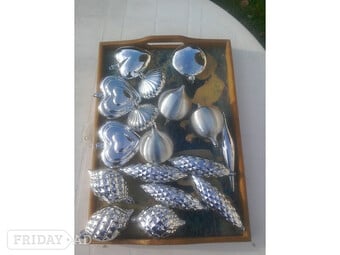 Christmas Tree Baubles, Silver coloured, X 17.