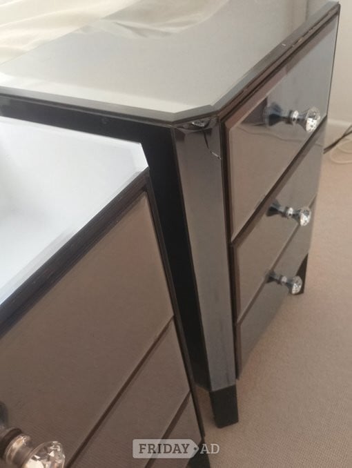 PAIR OF MIRRORED 3 DRAWER BEDSIDE TABLES - Furniture