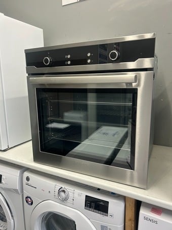 BLOMBERG BUILT IN SINGLE OVEN
