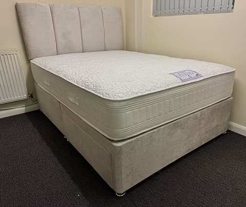 KING DIAMOND 1000 POCKET MATTRESS WITH DIVAN BASE & HEADBOARD  - Furniture in Rotherham