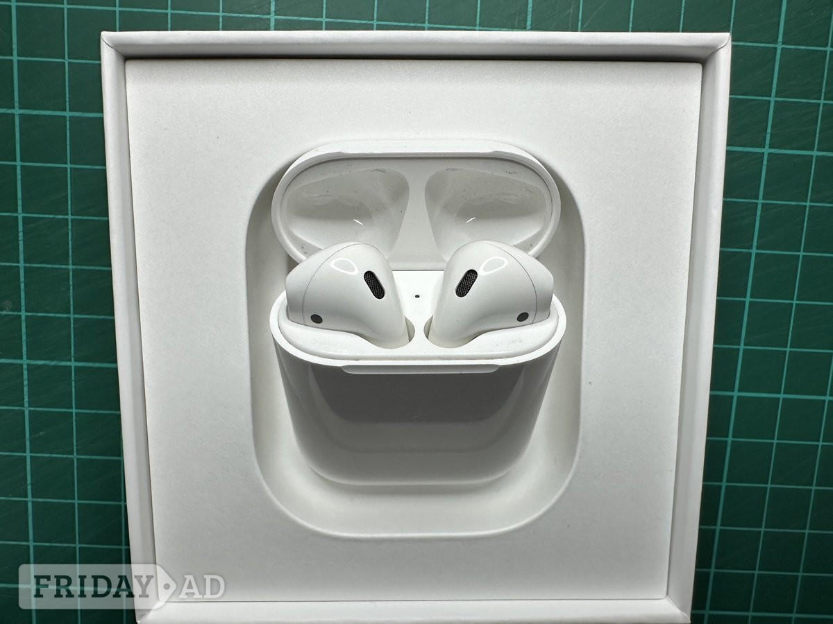 Hastings Apple AirPods 2nd Generation MV7N2ZM