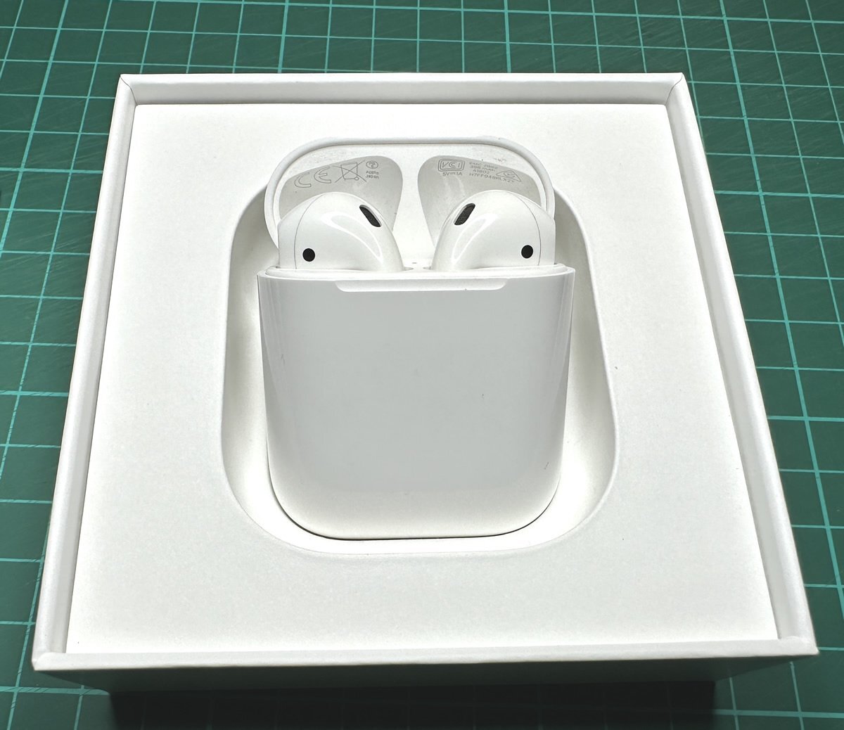 Apple AirPods 2nd Generation MV7N2ZM - Phones & Accessories in Hastings