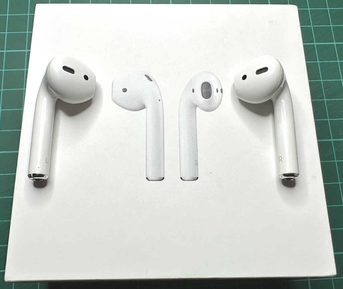Apple AirPods 2nd Generation MV7N2ZM - Phones & Accessories
