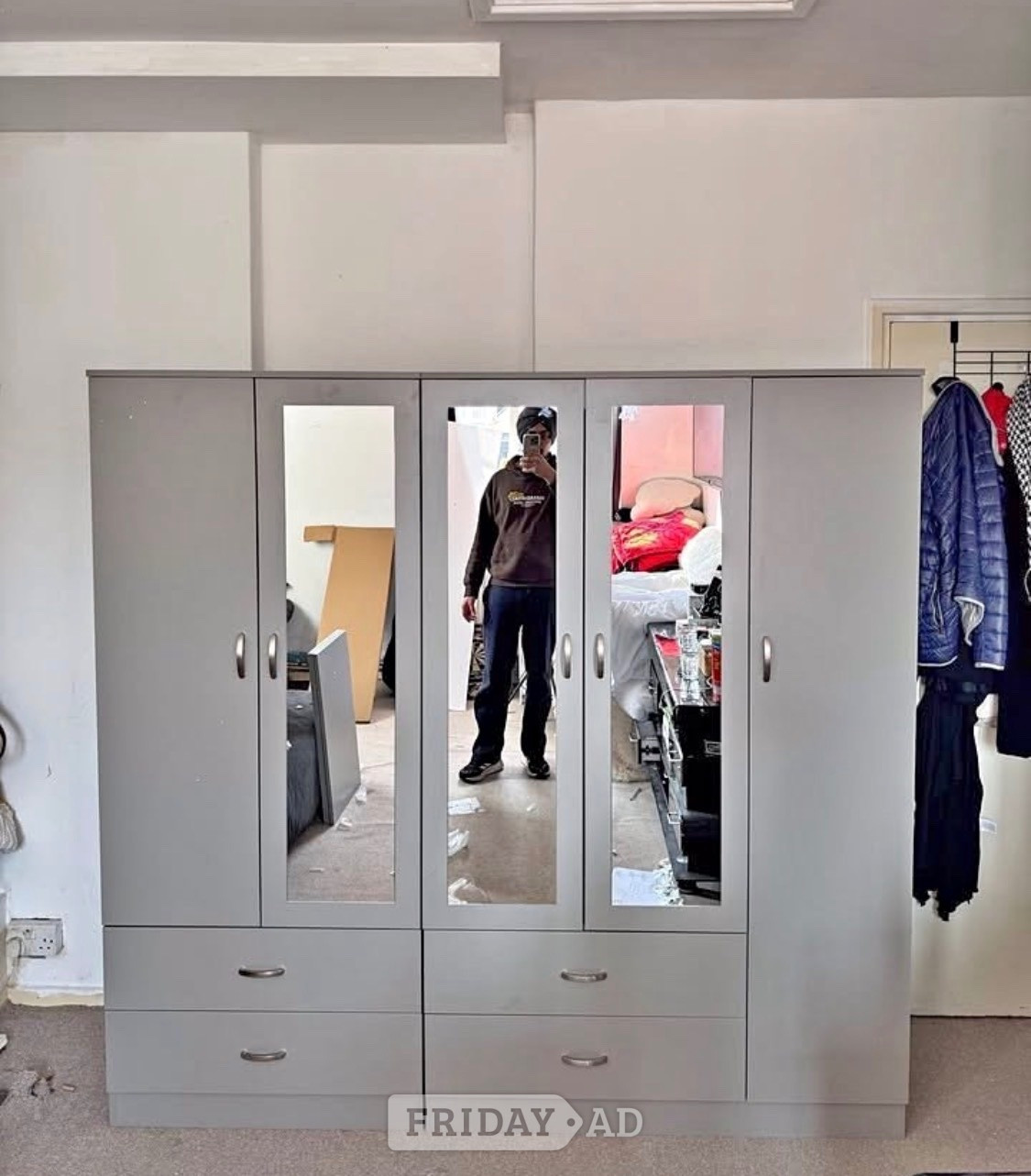     Stylish Wardrobe – Upgrade Your Bedroom Today