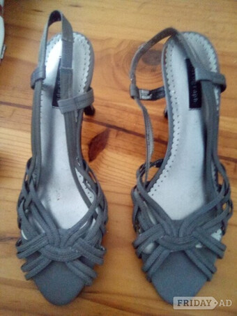 Now £1 Sandals, grey, 4 1/2  37 brand new Autograph