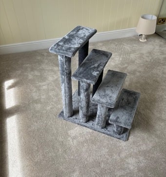 Upholstered pet steps