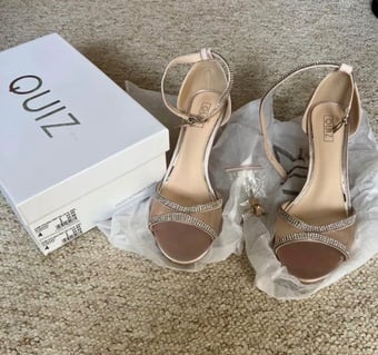 Quiz Champagne High Heels Size 4 - LIKE NEW