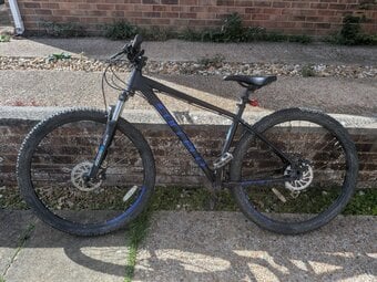 Carrera Hellcat adult bike