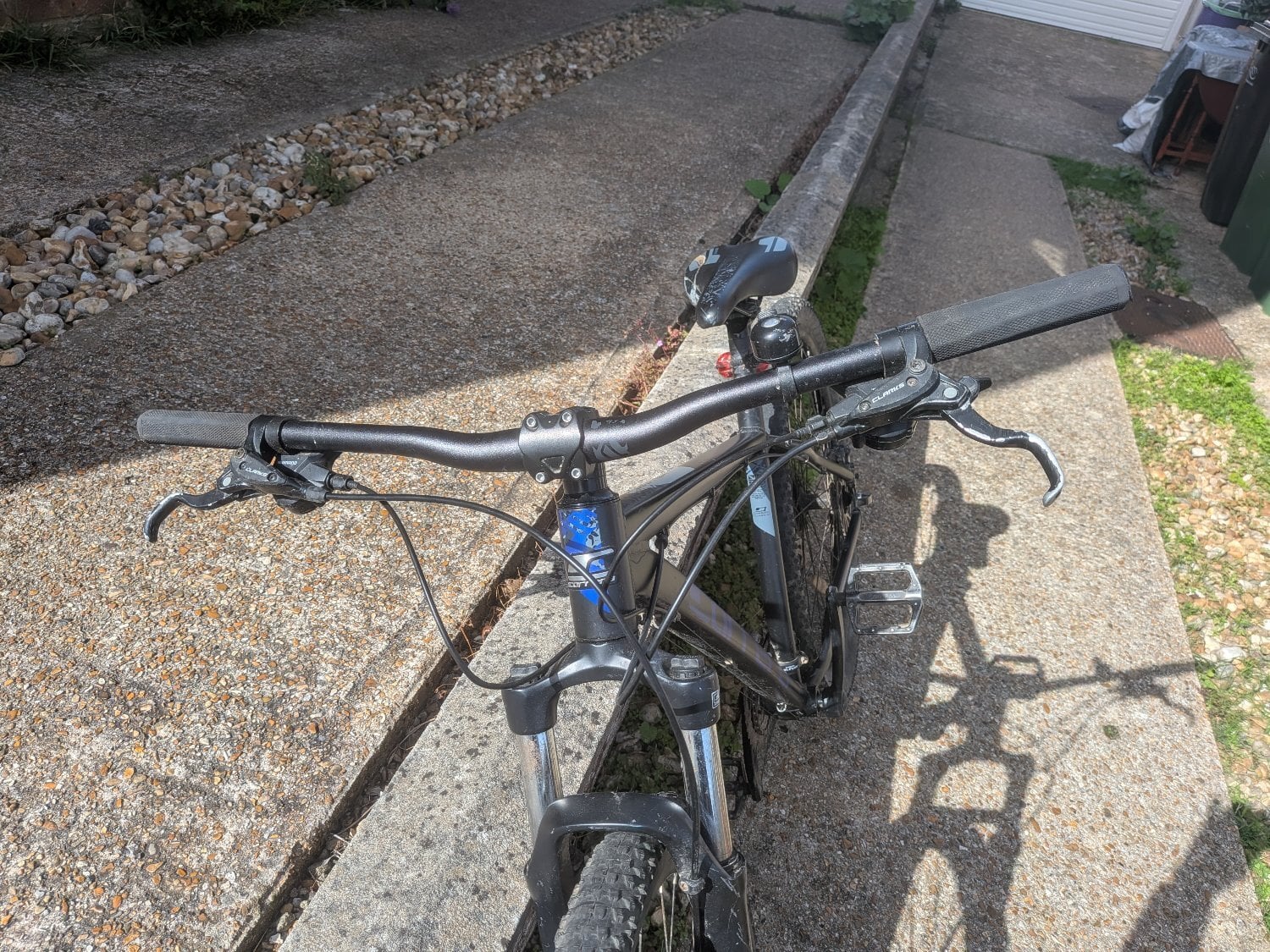 Carrera Hellcat adult bike