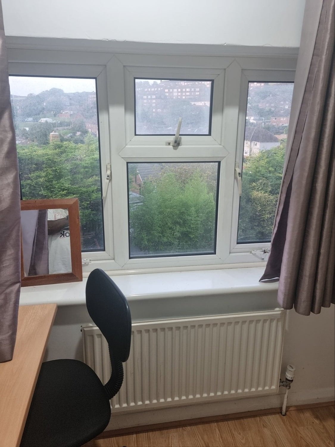 Brighton Single and Double rooms to rent in Family home 